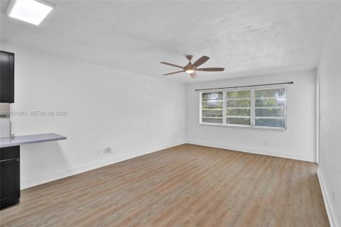 Купить кондоминиум в Майами, Флорида 1 спальня, 88.63м2, № 2154203 - фото 12
