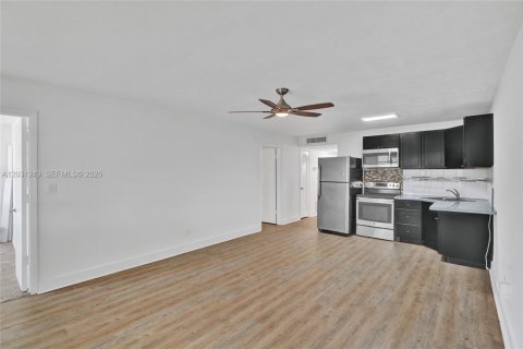 Купить кондоминиум в Майами, Флорида 1 спальня, 88.63м2, № 2154203 - фото 9