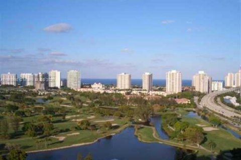 Condominio en venta en Aventura, Florida, 1 dormitorio, 79.9 m2 № 2016291 - foto 30