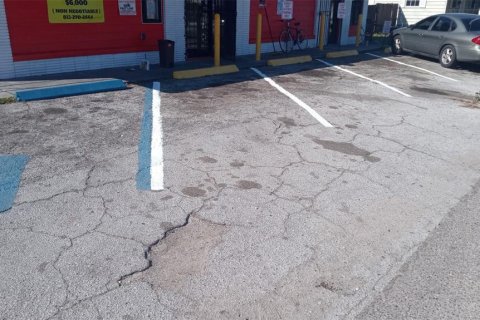 Propiedad comercial en alquiler en Tampa, Florida, 295.71 m2 № 1912927 - foto 12