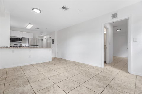 Villa ou maison à louer à Miami, Floride: 1 chambre, 50.91 m2 № 1996474 - photo 12