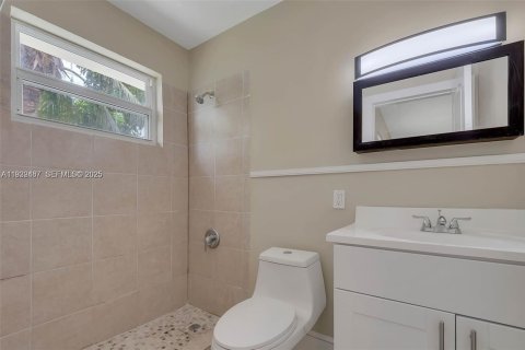 Снять в аренду виллу или дом в Катлер-Бей, Флорида 3 спальни, 211.07м2, № 1990875 - фото 20