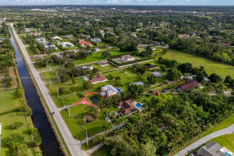 Villa ou maison à vendre à Southwest Ranches, Floride: 5 chambres, 278.52 m2 № 1748346 - photo 27