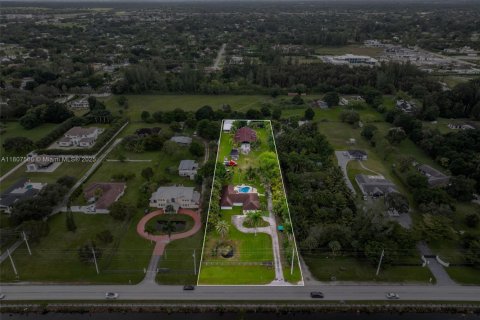 Villa ou maison à vendre à Southwest Ranches, Floride: 5 chambres, 278.52 m2 № 1748346 - photo 21