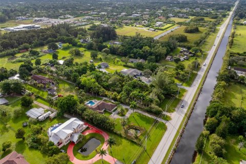 Villa ou maison à vendre à Southwest Ranches, Floride: 5 chambres, 278.52 m2 № 1748346 - photo 26