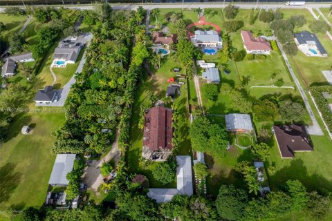 Villa ou maison à vendre à Southwest Ranches, Floride: 5 chambres, 278.52 m2 № 1748346 - photo 30