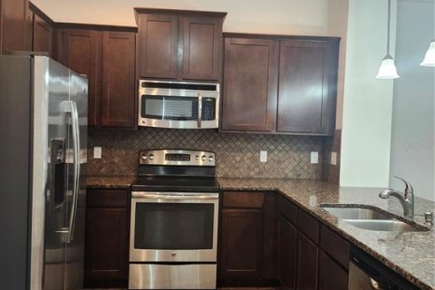 Adosado en alquiler en Plant City, Florida, 2 dormitorios, 146.04 m2 № 1822317 - foto 9