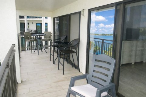 Copropriété à vendre à Treasure Island, Floride: 2 chambres, 116.13 m2 № 2094197 - photo 15