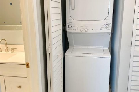 Copropriété à vendre à Treasure Island, Floride: 2 chambres, 116.13 m2 № 2094197 - photo 13