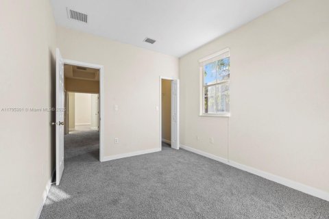 Купить таунхаус в Хомстед, Флорида 4 спальни, 182.55м2, № 1960636 - фото 23