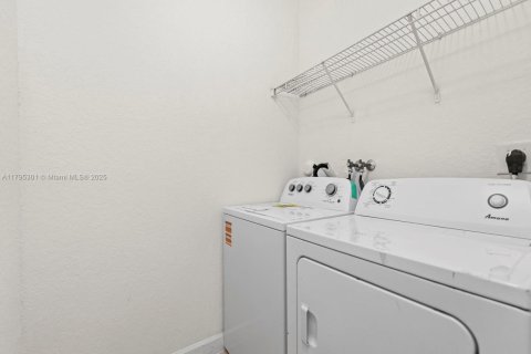 Купить таунхаус в Хомстед, Флорида 4 спальни, 182.55м2, № 1960636 - фото 20