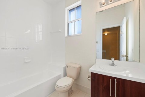 Купить таунхаус в Хомстед, Флорида 4 спальни, 182.55м2, № 1960636 - фото 21