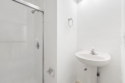 Купить таунхаус в Хомстед, Флорида 4 спальни, 182.55м2, № 1960636 - фото 15