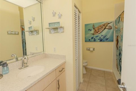 House in Seminole, Florida 5 bedrooms, 353.96 sq.m. № 1430620 - photo 19