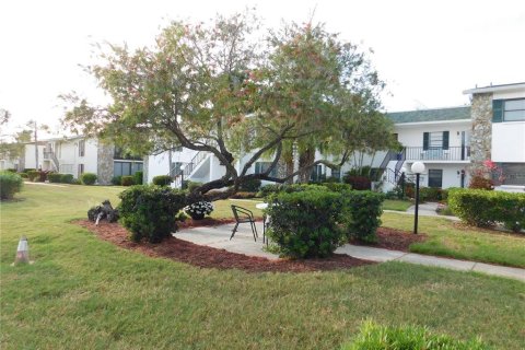 Condominio en venta en Bradenton, Florida, 2 dormitorios, 112.32 m2 № 2233498 - foto 8