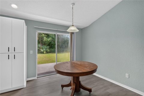 House in Ocala, Florida 3 bedrooms, 126.72 sq.m. № 2208793 - photo 11