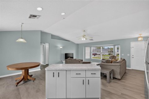 House in Ocala, Florida 3 bedrooms, 126.72 sq.m. № 2208793 - photo 17