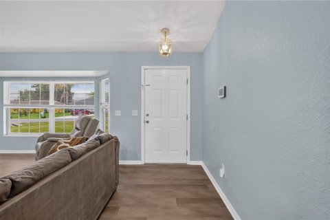 House in Ocala, Florida 3 bedrooms, 126.72 sq.m. № 2208793 - photo 6