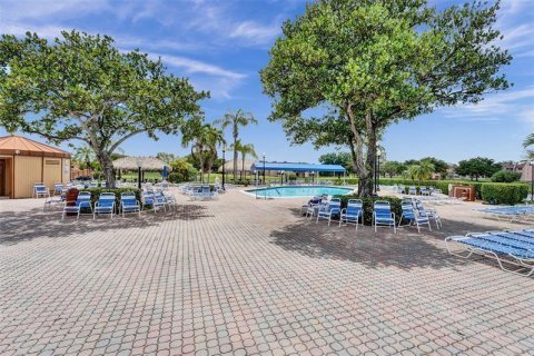 Condo in Sunrise, Florida, 2 bedrooms № 2188340 - photo 21
