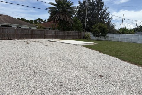Casa en venta en Port St. Lucie, Florida, 2 dormitorios, 91.79 m2 № 1877959 - foto 8