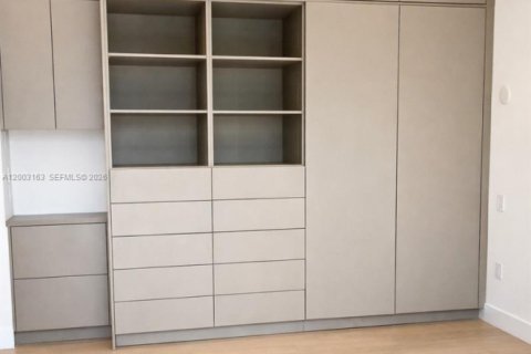 Villa ou maison à vendre à Key Biscayne, Floride: 5 chambres, 371.89 m2 № 2066573 - photo 26