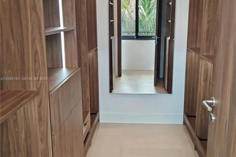 Villa ou maison à vendre à Key Biscayne, Floride: 5 chambres, 371.89 m2 № 2066573 - photo 27