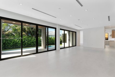Villa ou maison à vendre à Key Biscayne, Floride: 5 chambres, 371.89 m2 № 2066573 - photo 7