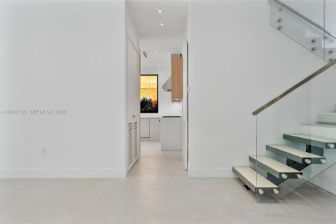 Villa ou maison à vendre à Key Biscayne, Floride: 5 chambres, 371.89 m2 № 2066573 - photo 9