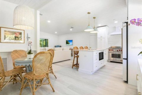 Casa en alquiler en Longboat Key, Florida, 3 dormitorios, 135.08 m2 № 1849700 - foto 5