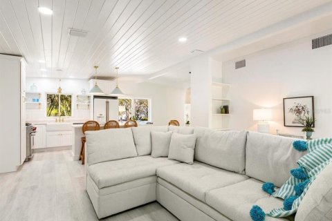 Casa en alquiler en Longboat Key, Florida, 3 dormitorios, 135.08 m2 № 1849700 - foto 7