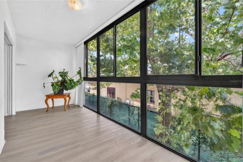 Condo in Lakeland, Florida, 2 bedrooms  № 2237180 - photo 27