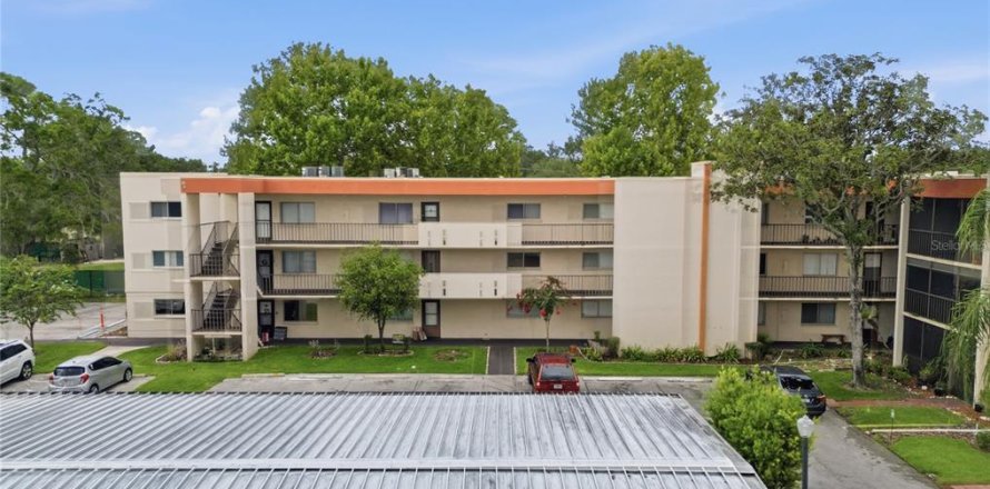Condo in Lakeland, Florida, 2 bedrooms  № 2237180
