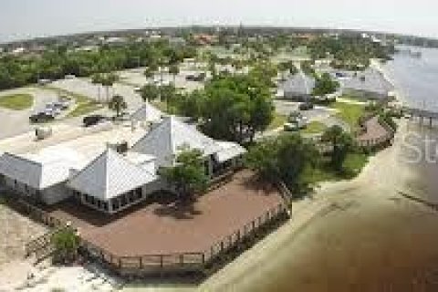 House in Port Charlotte, Florida 2 bedrooms, 115.85 sq.m. № 1575018 - photo 13
