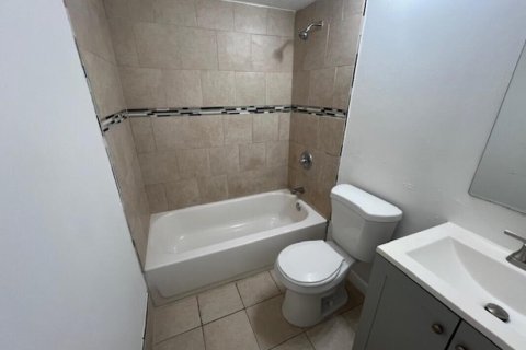 Apartment in West Palm Beach, Florida 2 bedrooms, 77.11 sq.m. № 2399947 - photo 6