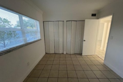 Apartment in West Palm Beach, Florida 2 bedrooms, 77.11 sq.m. № 2399947 - photo 5