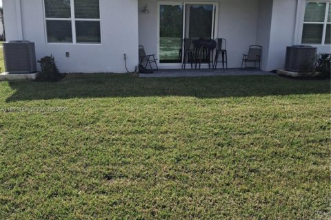 Touwnhouse à vendre à Palm Bay, Floride: 3 chambres, 133.41 m2 № 1977342 - photo 5