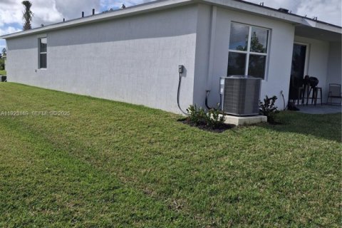 Touwnhouse à vendre à Palm Bay, Floride: 3 chambres, 133.41 m2 № 1977342 - photo 3