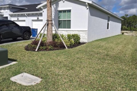 Touwnhouse à vendre à Palm Bay, Floride: 3 chambres, 133.41 m2 № 1977342 - photo 19