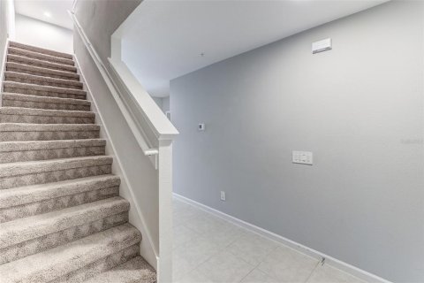 Townhouse in TOWNS AT LAKE MONROE COMMONS in Sanford, Florida 3 bedrooms, 147.44 sq.m. № 1902432 - photo 20