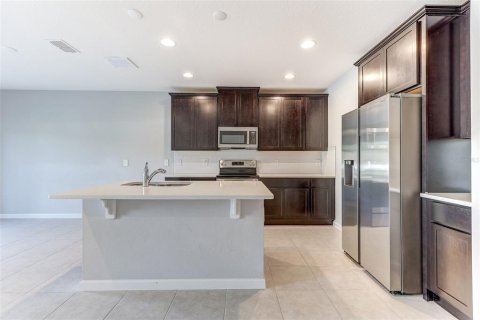 Townhouse in TOWNS AT LAKE MONROE COMMONS in Sanford, Florida 3 bedrooms, 147.44 sq.m. № 1902432 - photo 8