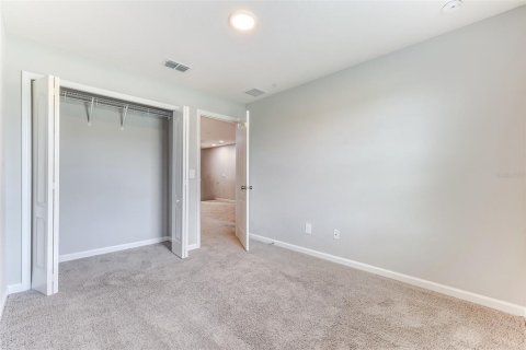 Townhouse in TOWNS AT LAKE MONROE COMMONS in Sanford, Florida 3 bedrooms, 147.44 sq.m. № 1902432 - photo 29