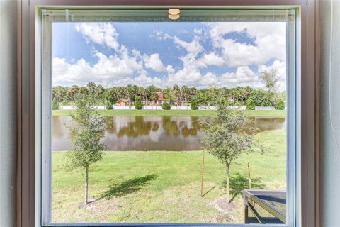 Townhouse in TOWNS AT LAKE MONROE COMMONS in Sanford, Florida 3 bedrooms, 147.44 sq.m. № 1902432 - photo 27