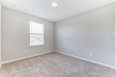 Townhouse in TOWNS AT LAKE MONROE COMMONS in Sanford, Florida 3 bedrooms, 147.44 sq.m. № 1902432 - photo 28