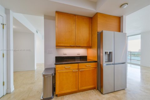 Снять в аренду кондоминиум в Авентура, Флорида 3 спальни, 304.16м2, № 1957934 - фото 23