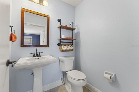 Touwnhouse à vendre à Tampa, Floride: 2 chambres, 143.63 m2 № 1901859 - photo 16