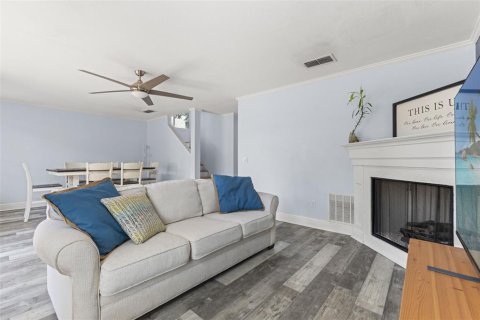 Touwnhouse à vendre à Tampa, Floride: 2 chambres, 143.63 m2 № 1901859 - photo 19