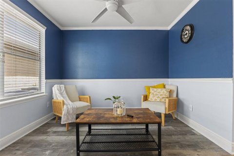 Touwnhouse à vendre à Tampa, Floride: 2 chambres, 143.63 m2 № 1901859 - photo 9