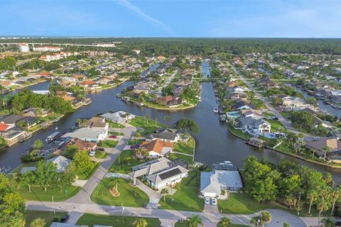 Купить виллу или дом в Палм-Кост, Флорида 4 комнаты, 208.47м2, № 1812558 - фото 30