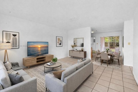 Commercial property in Lauderhill, Florida 180.42 sq.m. № 2047857 - photo 5