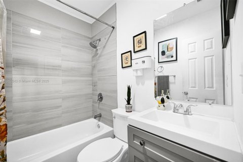 Villa ou maison à vendre à El Portal, Floride: 4 chambres, 138.98 m2 № 2005272 - photo 14